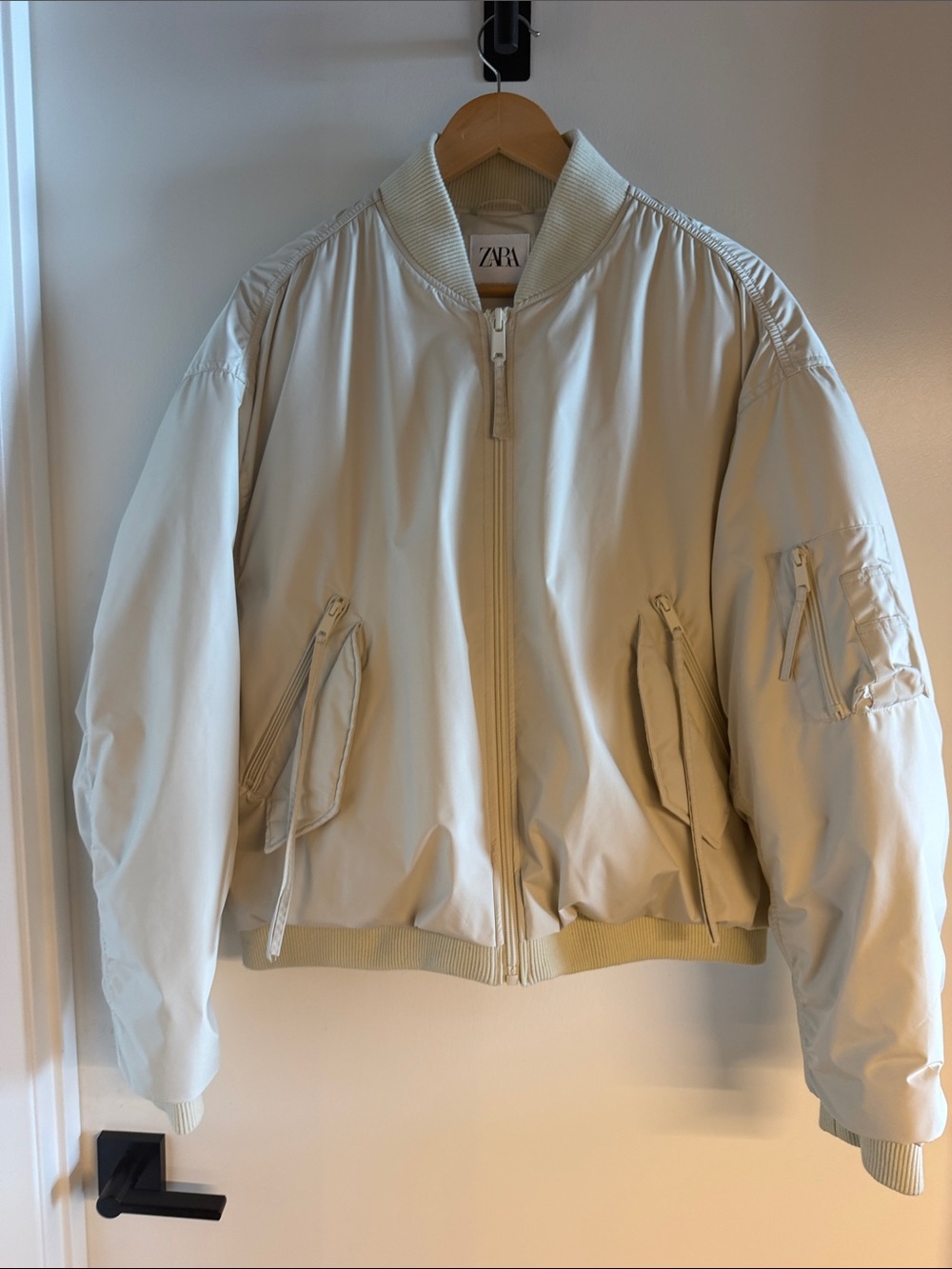 ZARA Light Cream Bomber Jacket - Men's Zip-Up